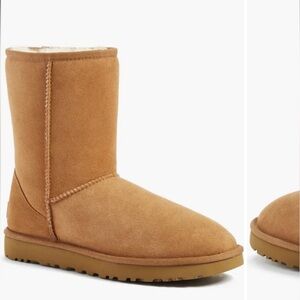 women’s- UGG Classic II Chestnut Short Boots